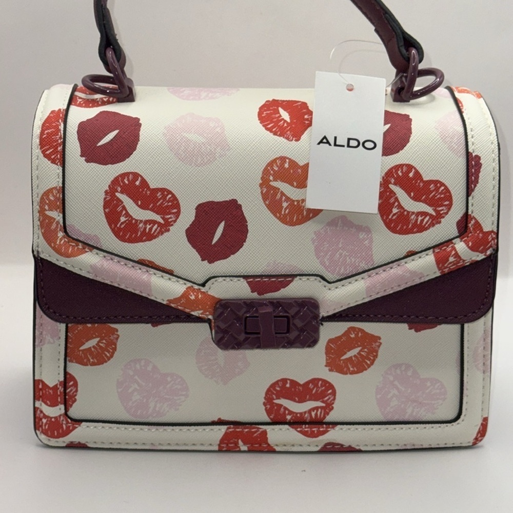 Aldo valentine kisses White and Red Satchel with Lip Print - Picture 3 of 11